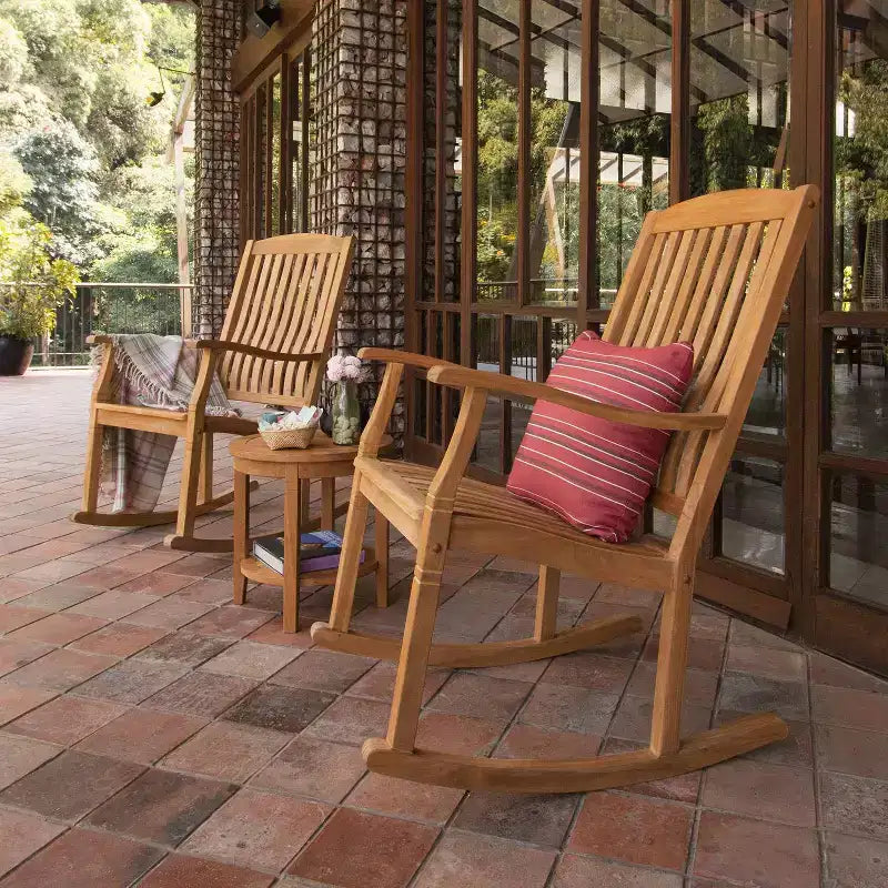 Sonoma Lane Channing Ensemble de conversation d'extérieur 3 pièces en teck – Mobilier compact résistant aux intempéries avec 2 fauteuils à bascule et table d'appoint