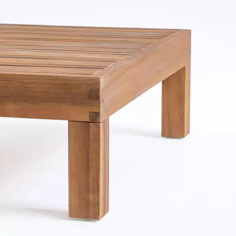 Lot de 2 canapés 2 places avec accoudoir droit et table basse Oana en bois d'acacia pour extérieur avec coussins teck/beige - Christopher Knight Home