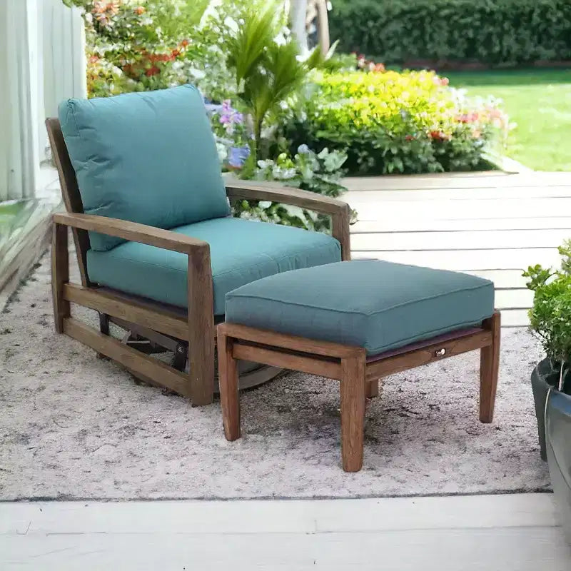 Ensemble deux pièces fauteuil à bascule pivotant et pouf Courtyard Casual Avalon en teck FSC