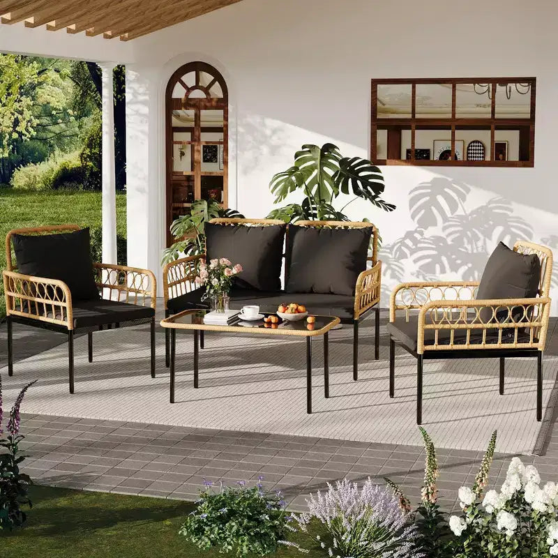 Ensemble bistro 4 pièces en osier avec table d'appoint en verre et chaises modernes en rotin, pour appartement, arrière-cour, porche, balcon, pelouse