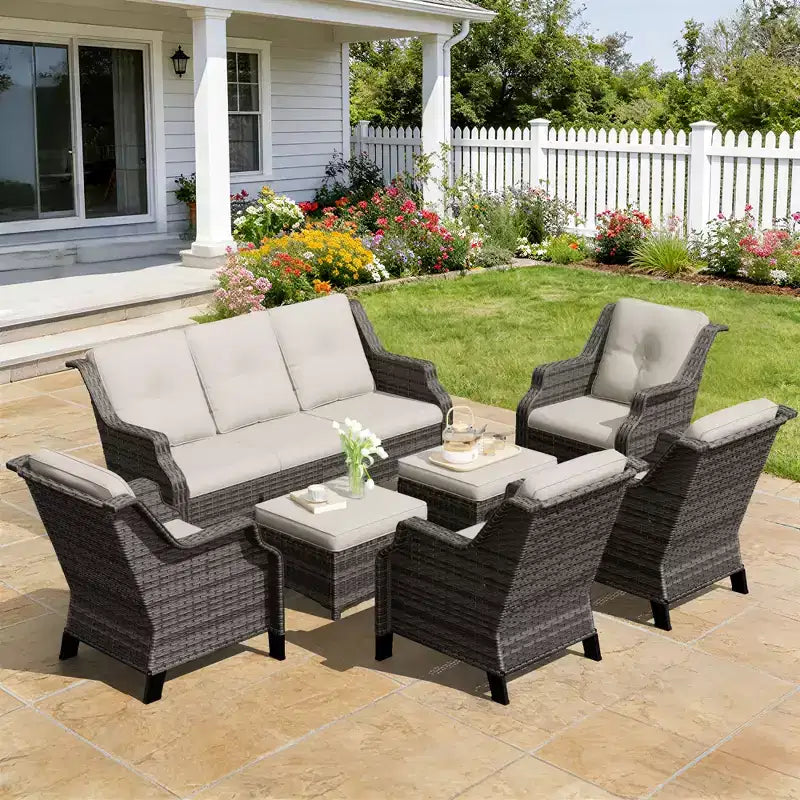 Ensemble UPTIOT de 4 chaises avec 2 poufs et un canapé