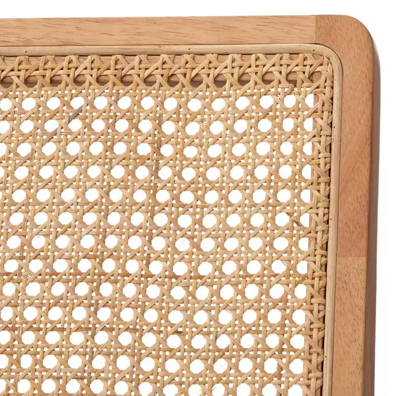 Ensemble de salle à manger 6 pièces Newington en rotin avec banc, chêne clair/beige, par Buylateral