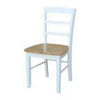 Table à manger 3 pièces avec 2 chaises à barreaux dossier échelle Blanc/Naturel – International Concepts : Bois massif, Carrée, Non-extensible