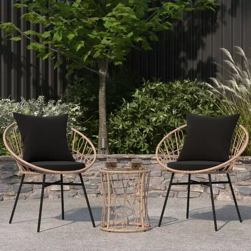 Ensemble de patio Merrick Lane 3 pièces avec chaises en rotin tressé, table d'appoint assortie à plateau en verre et coussins pour usage intérieur/extérieur