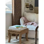 Pouffe/tabouret de coiffeuse tressé en rotin/bois, style bohème, 19,7 pouces, assise coussinée blanche