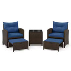 Costway Ensemble de Meubles de Patio en Rotin 5 Pièces avec 2 Ottomans et Table Basse en Verre Trempé Noir/Blanc Cassé/Bleu Marine/Rouge/Gris