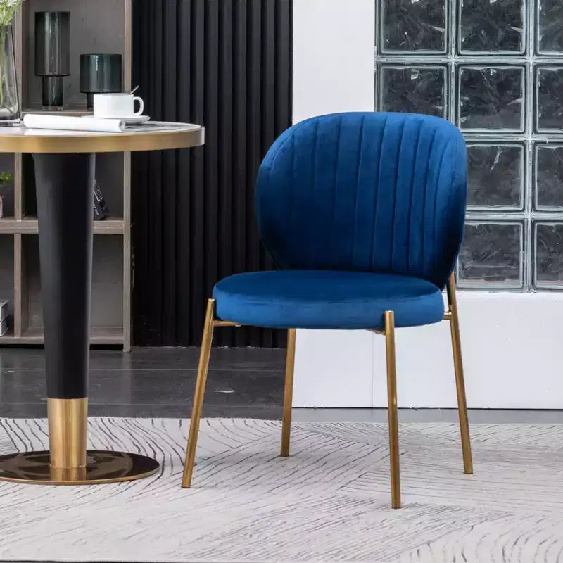 Ensemble de salle à manger contemporain 3 pièces Amoa de Roundhill Furniture, table ronde blanche avec 2 chaises